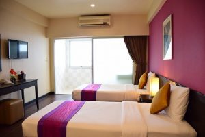 โรงแรม เดอะ คัลเลอร์ ลิฟวิ่ง : Accommodation