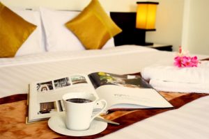 โรงแรม เดอะ คัลเลอร์ ลิฟวิ่ง : Accommodation