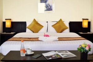 โรงแรม เดอะ คัลเลอร์ ลิฟวิ่ง : Accommodation