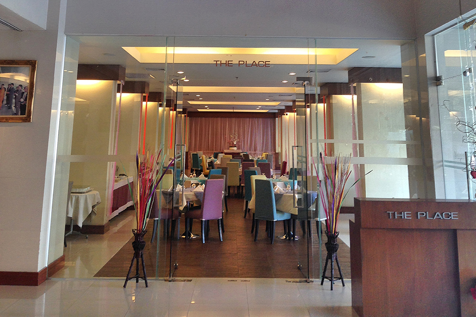 The Color Living Hotel : The Place