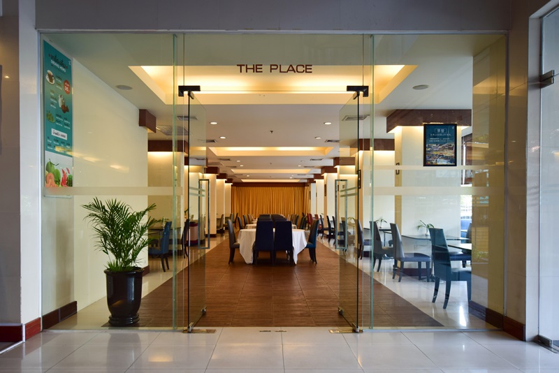 The Color Living Hotel : Restaurant