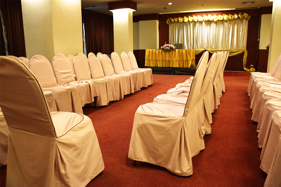 The Color Living Hotel : The Conference